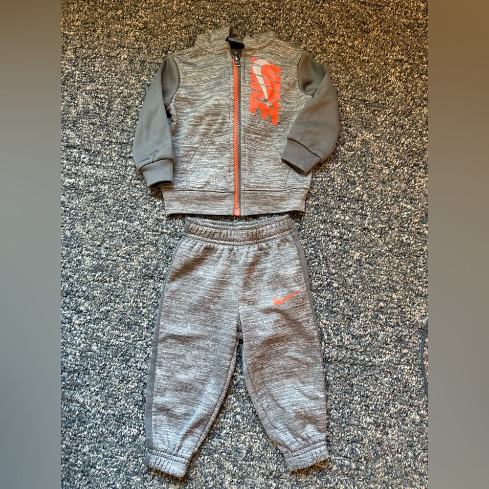 Nike Sweatsuit